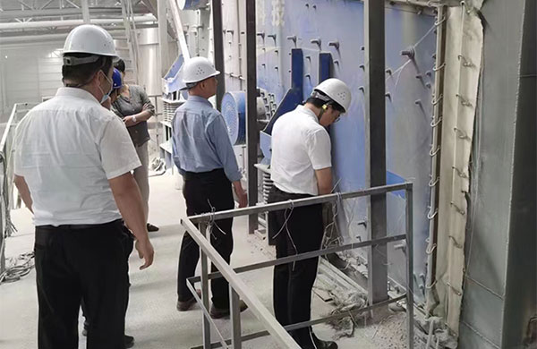鄂A客戶(hù)考察豫特科技—雙軸水平橢圓篩